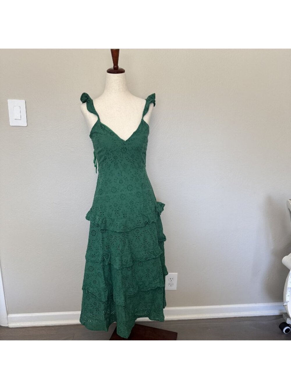 Dress Forum Green Eyelet Lace Tiered Ruffle Midi Dress - Size Small